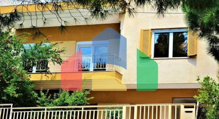 Продаж - Будівля 200 m² в Афінах