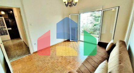 Продаж - Будівля 200 m² в Афінах