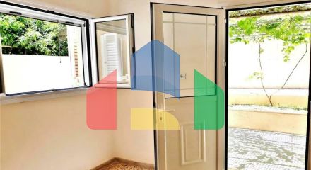 Продажа - Здание 200 m² в Афинах