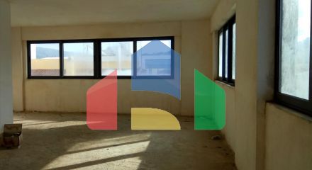 Продаж - Будівля 1200 m² в Афінах