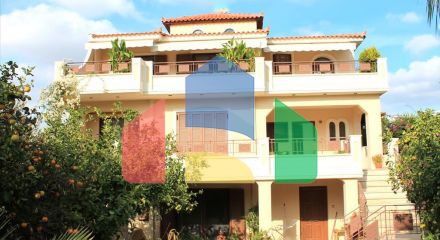 For Sale - Detached house 320 m² in Athens