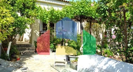 Продажа - Коттедж 180 m² в Афинах Продажа - Коттедж 180 m² в Афинах