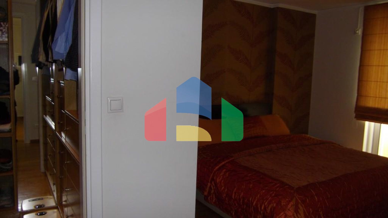 Продаж - Таунхаус 250 m² в Афінах