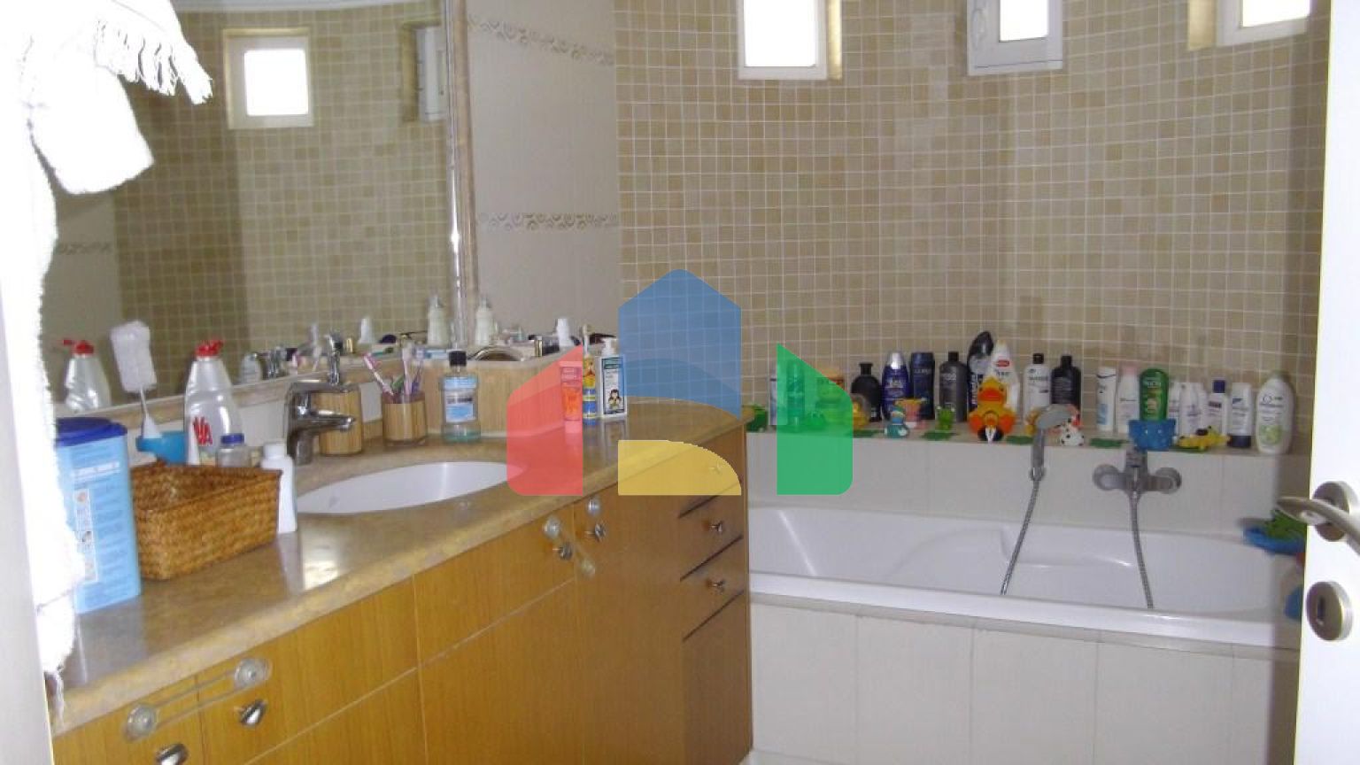 Продаж - Таунхаус 250 m² в Афінах