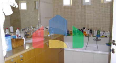 Продаж - Таунхаус 250 m² в Афінах