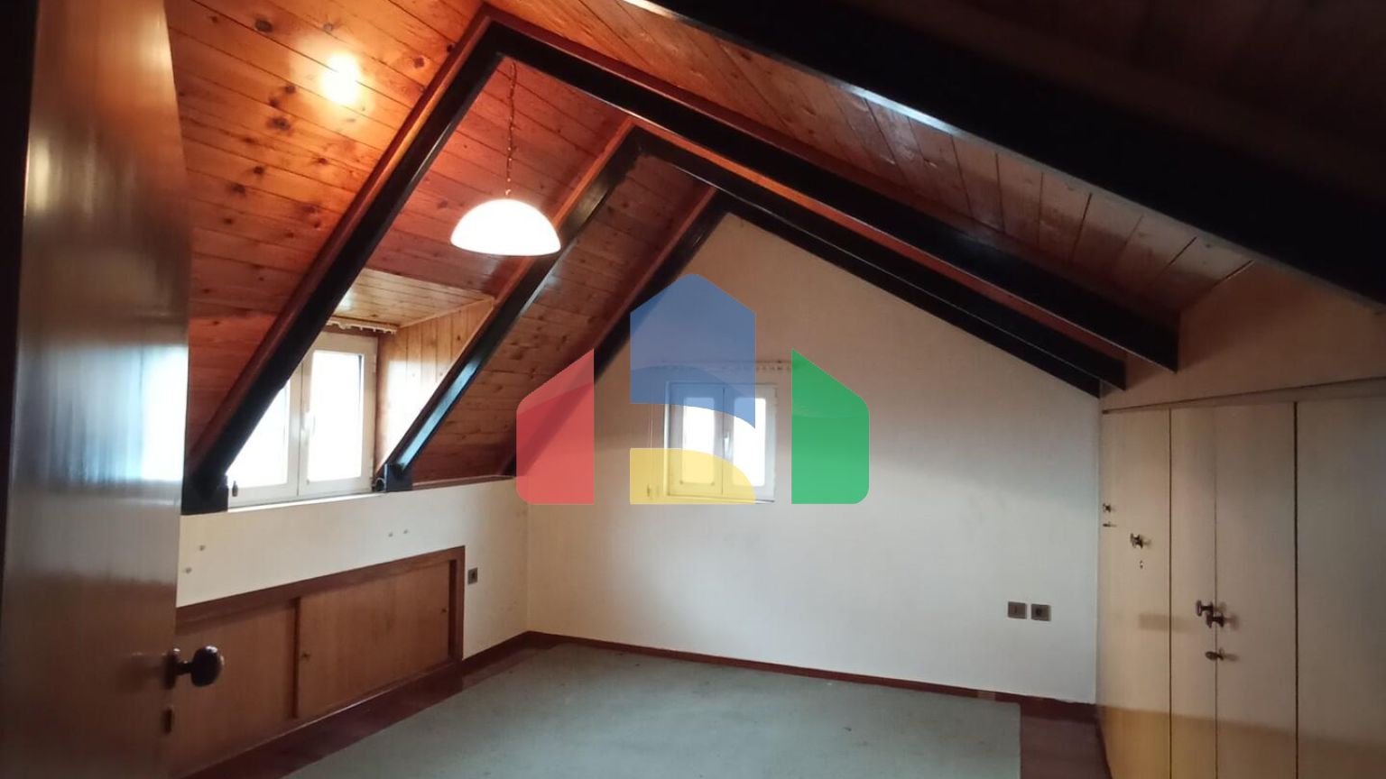 Продажа - Коттедж 540 m² в Афинах