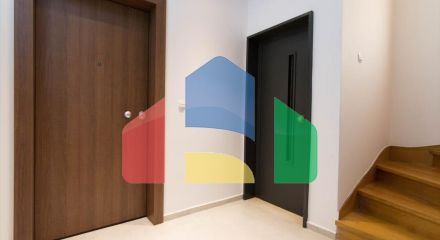 Продажа - Коммерческое помещение 305 m² в Афинах