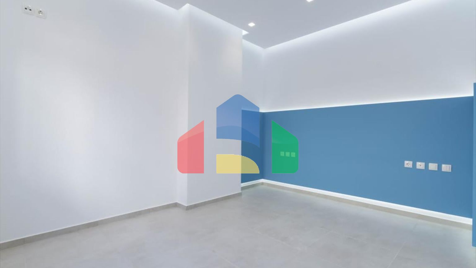 Продаж - Комерційна нерухомість 305 m² в Афінах