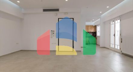 Продаж - Комерційна нерухомість 305 m² в Афінах
