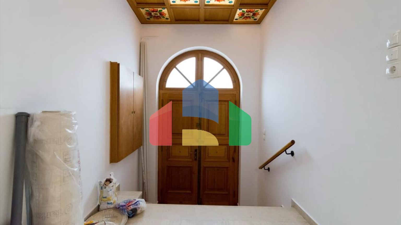 Продаж - Комерційна нерухомість 305 m² в Афінах