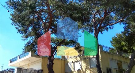 For Sale - Building 700 m² in Athens