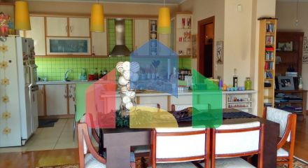 For Sale - Building 700 m² in Athens