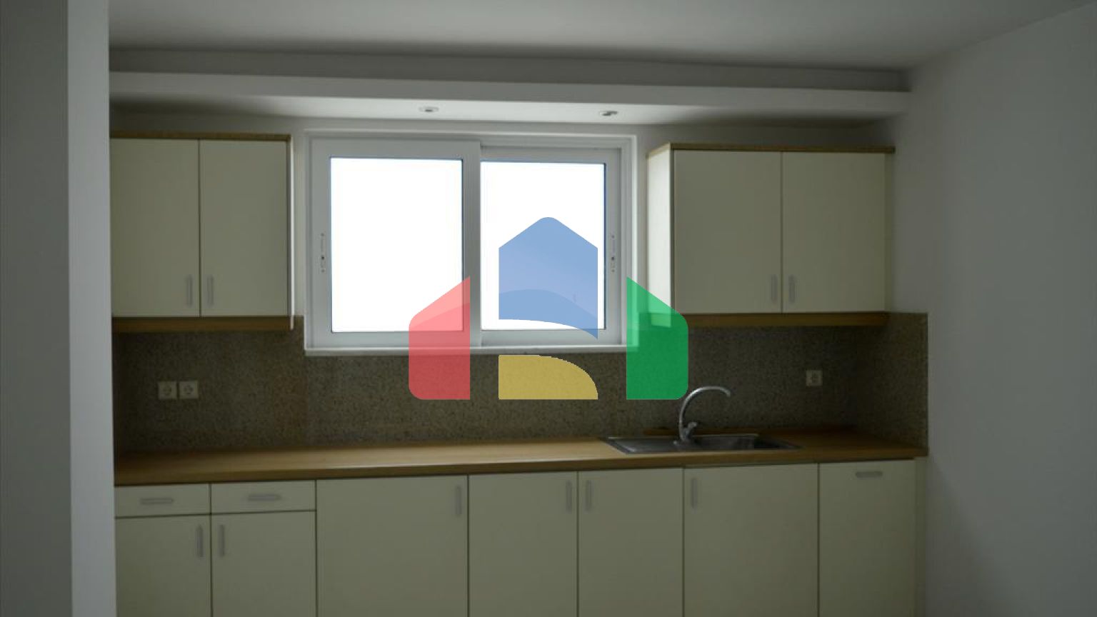 Продаж - Таунхаус 426 m² в Афінах