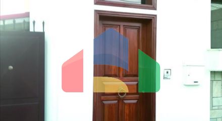 Продаж - Будівля 550 m² в Афінах