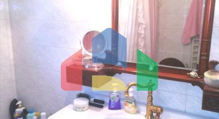 Продаж - Будівля 550 m² в Афінах