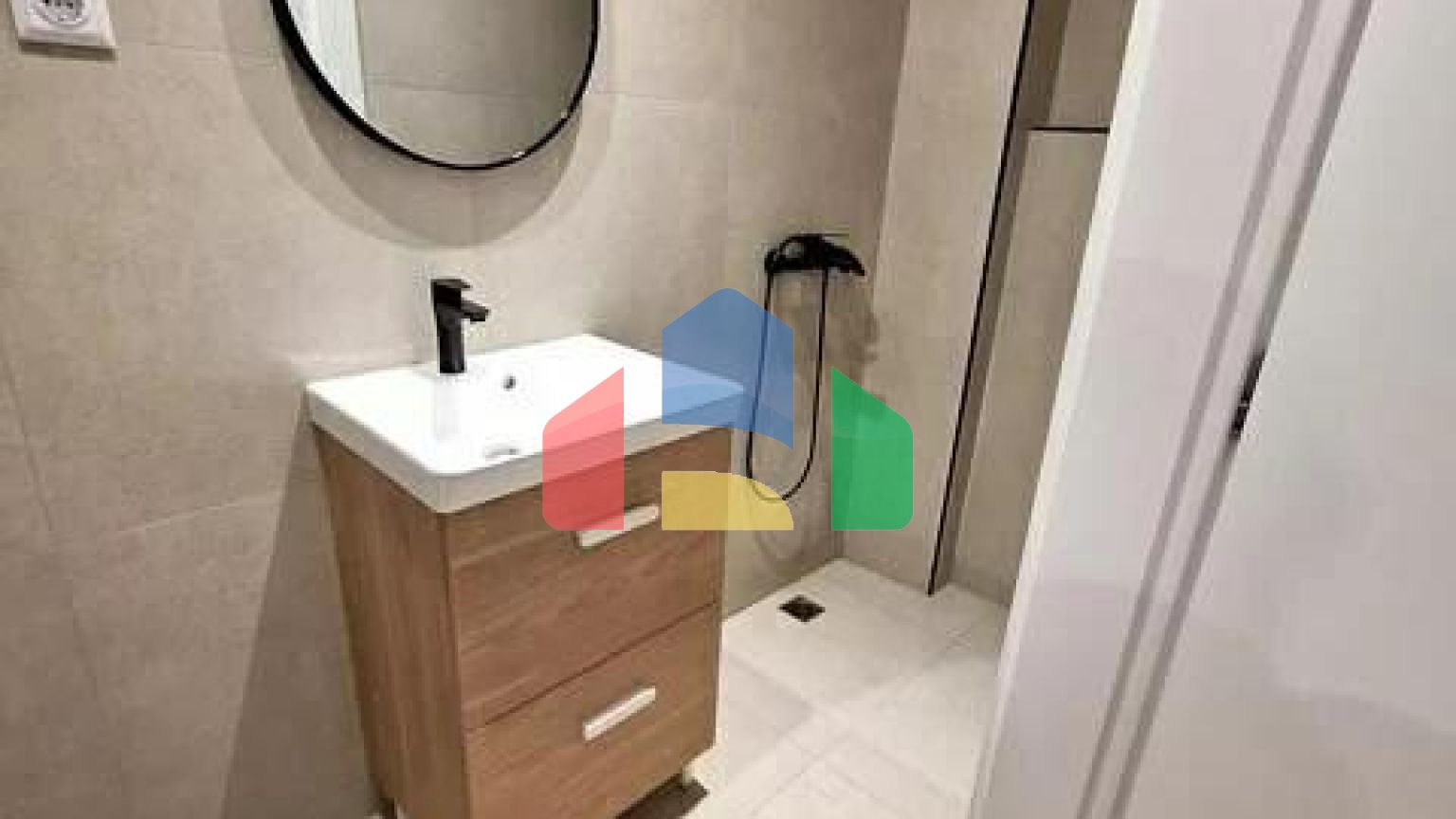 Продаж - Таунхаус 123 m² в Афінах