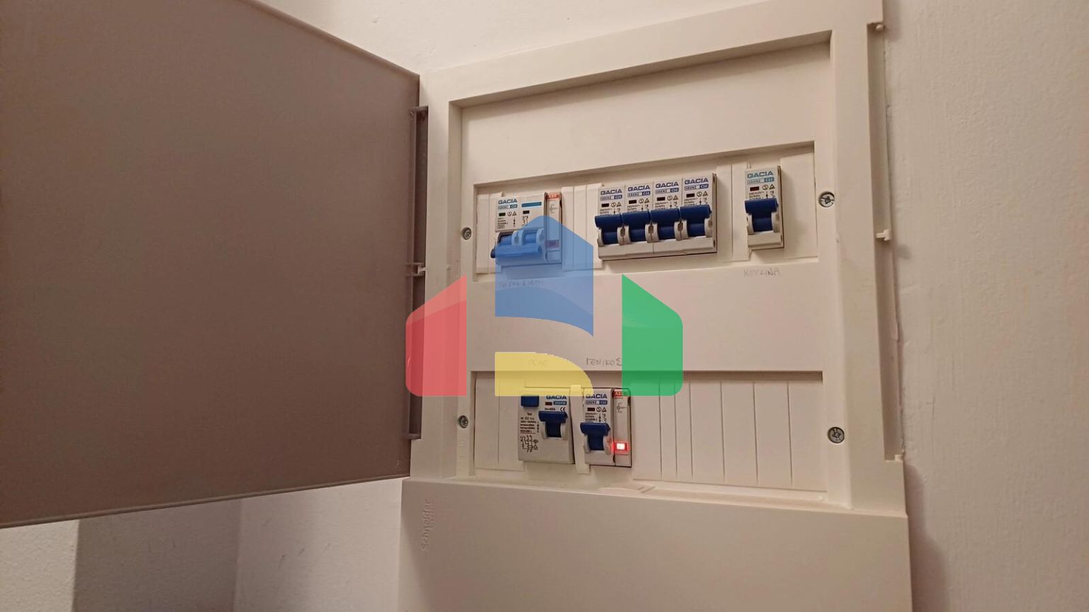 Продаж - Квартира 57 m² в Афінах