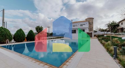 Продажа - Вилла 810 m² в Афинах