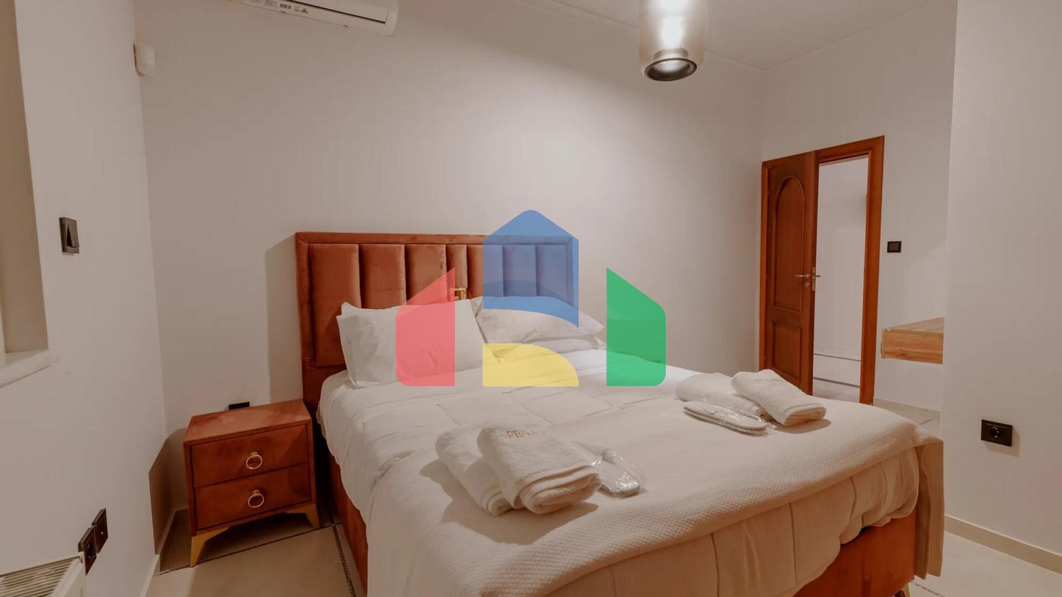 Продаж - Вілла 810 m² в Афінах