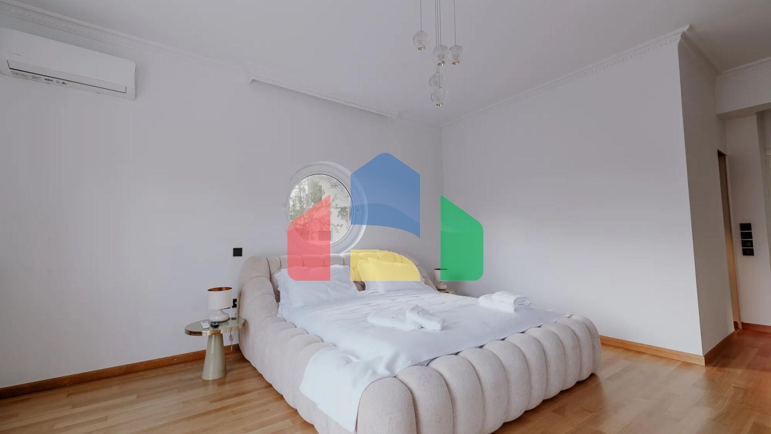 Продаж - Вілла 810 m² в Афінах