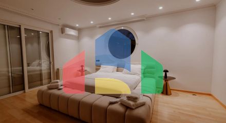 Продаж - Вілла 810 m² в Афінах