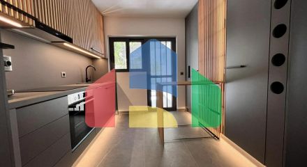 Продаж - Таунхаус 145 m² в Афінах