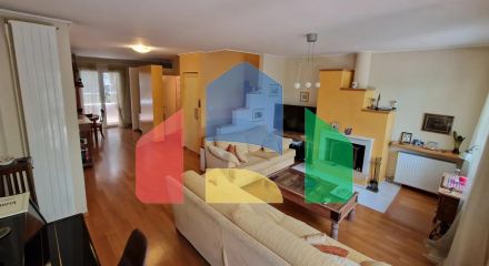 Продаж - Таунхаус 162 m² в Афінах