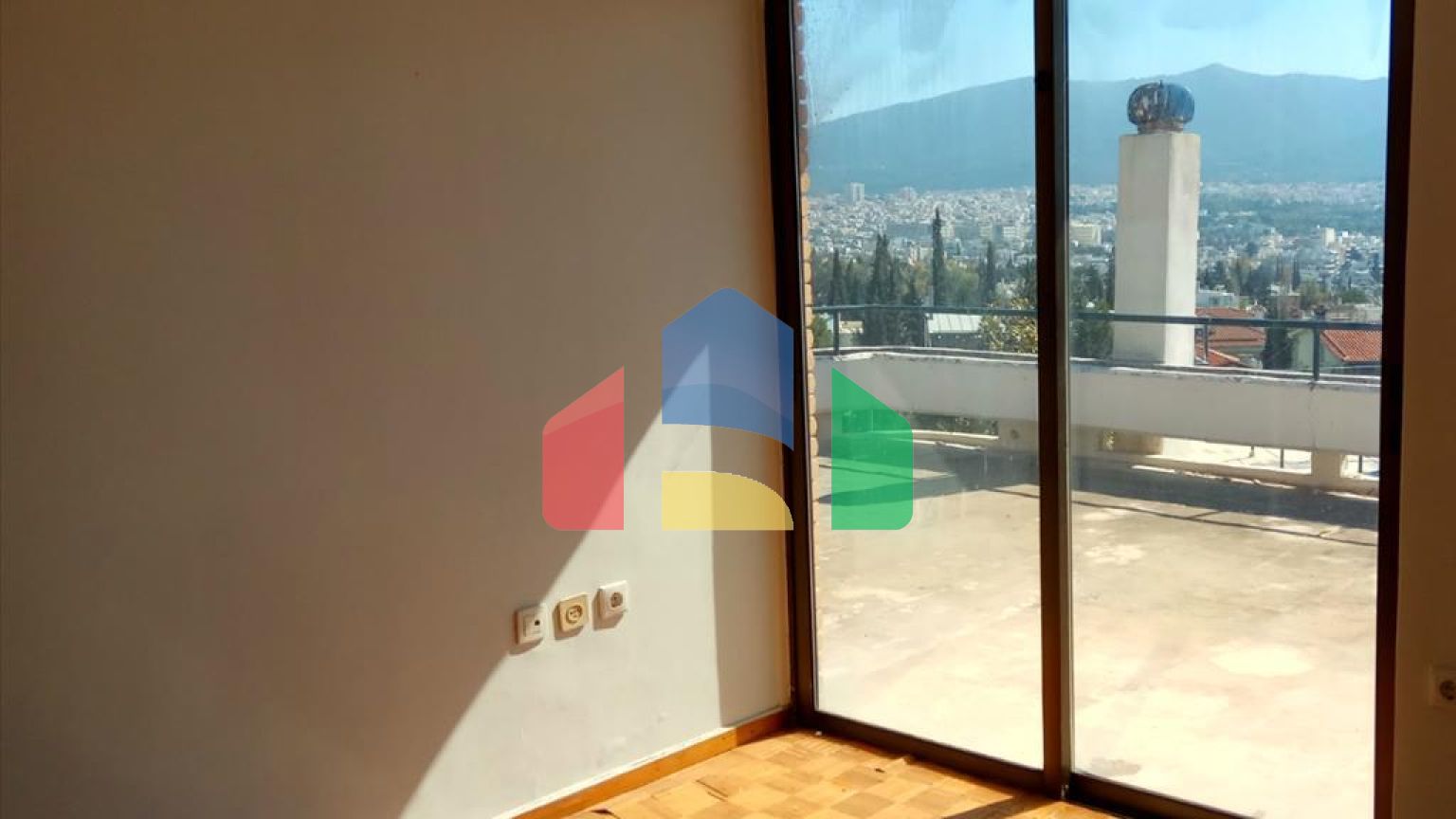 Продажа - Здание 250 m² в Афинах