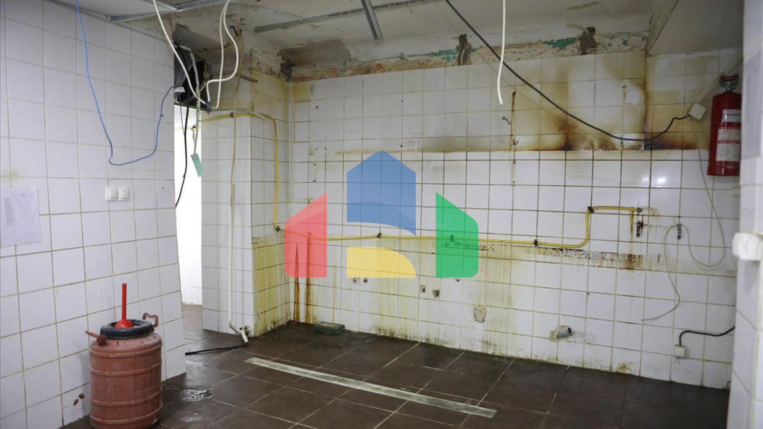 Продажа - Коммерческое помещение 374 m² в Афинах