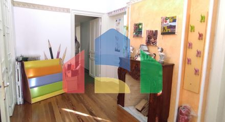Продажа - Здание 600 m² в Афинах