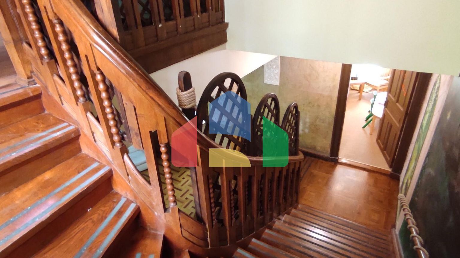 Продажа - Здание 600 m² в Афинах