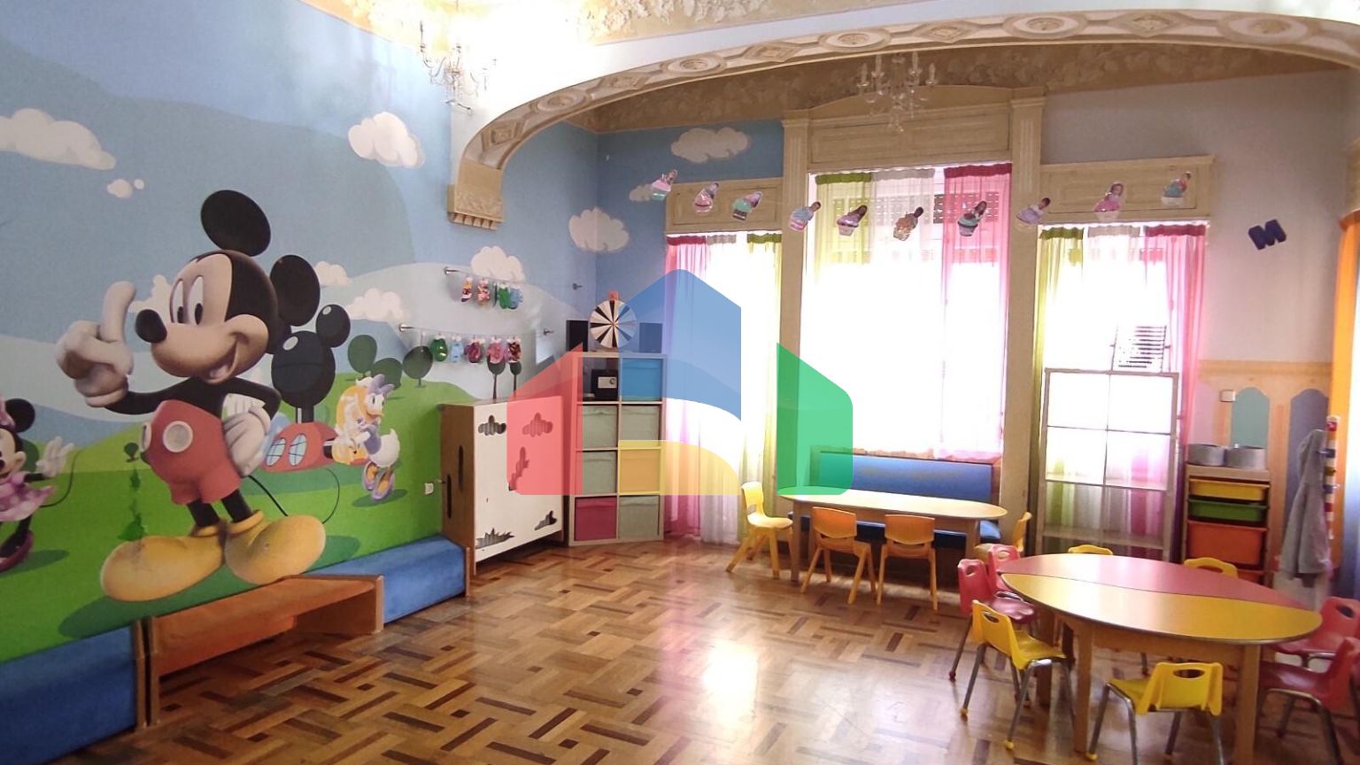 Продажа - Здание 600 m² в Афинах