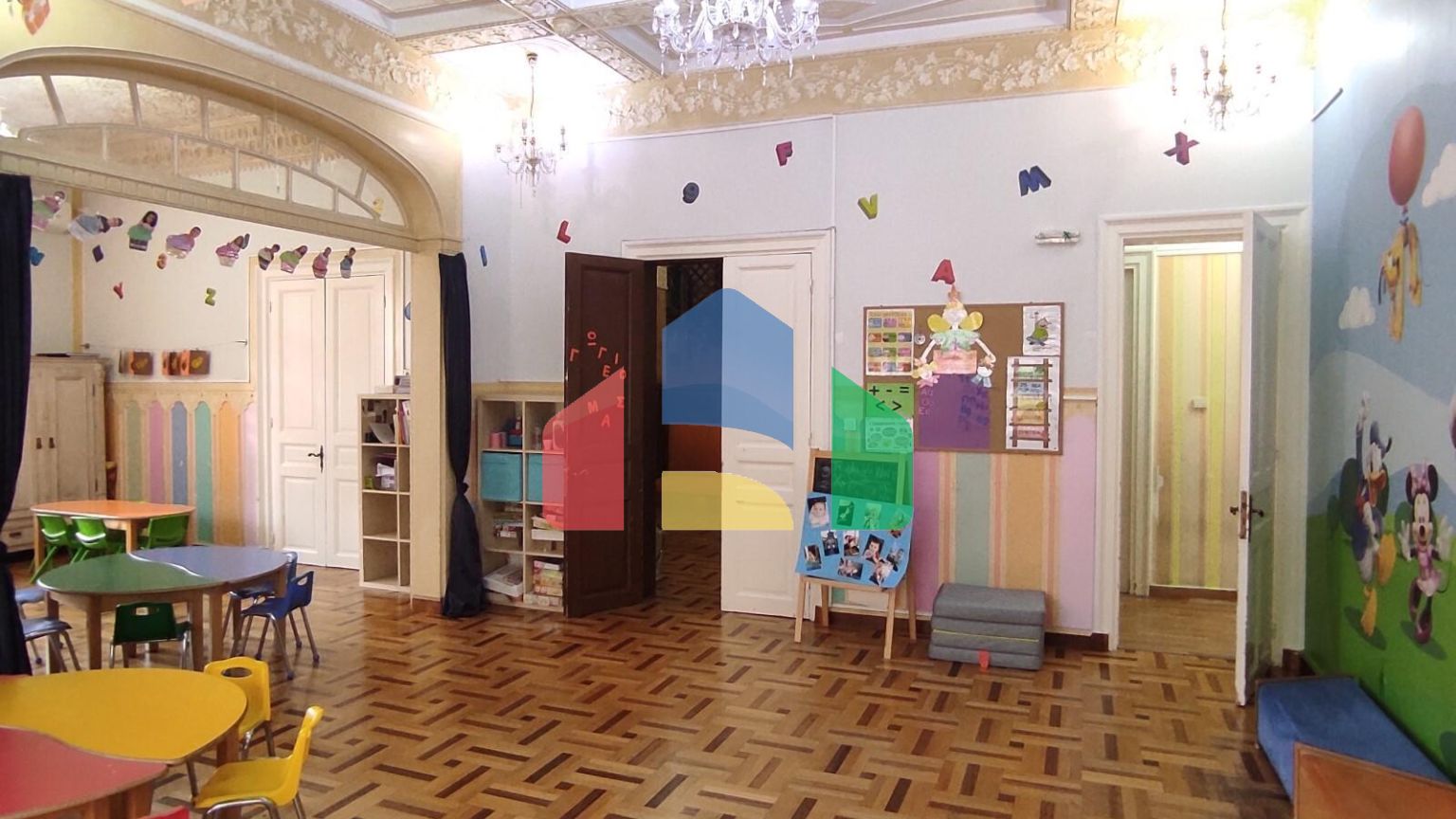 Продажа - Здание 600 m² в Афинах