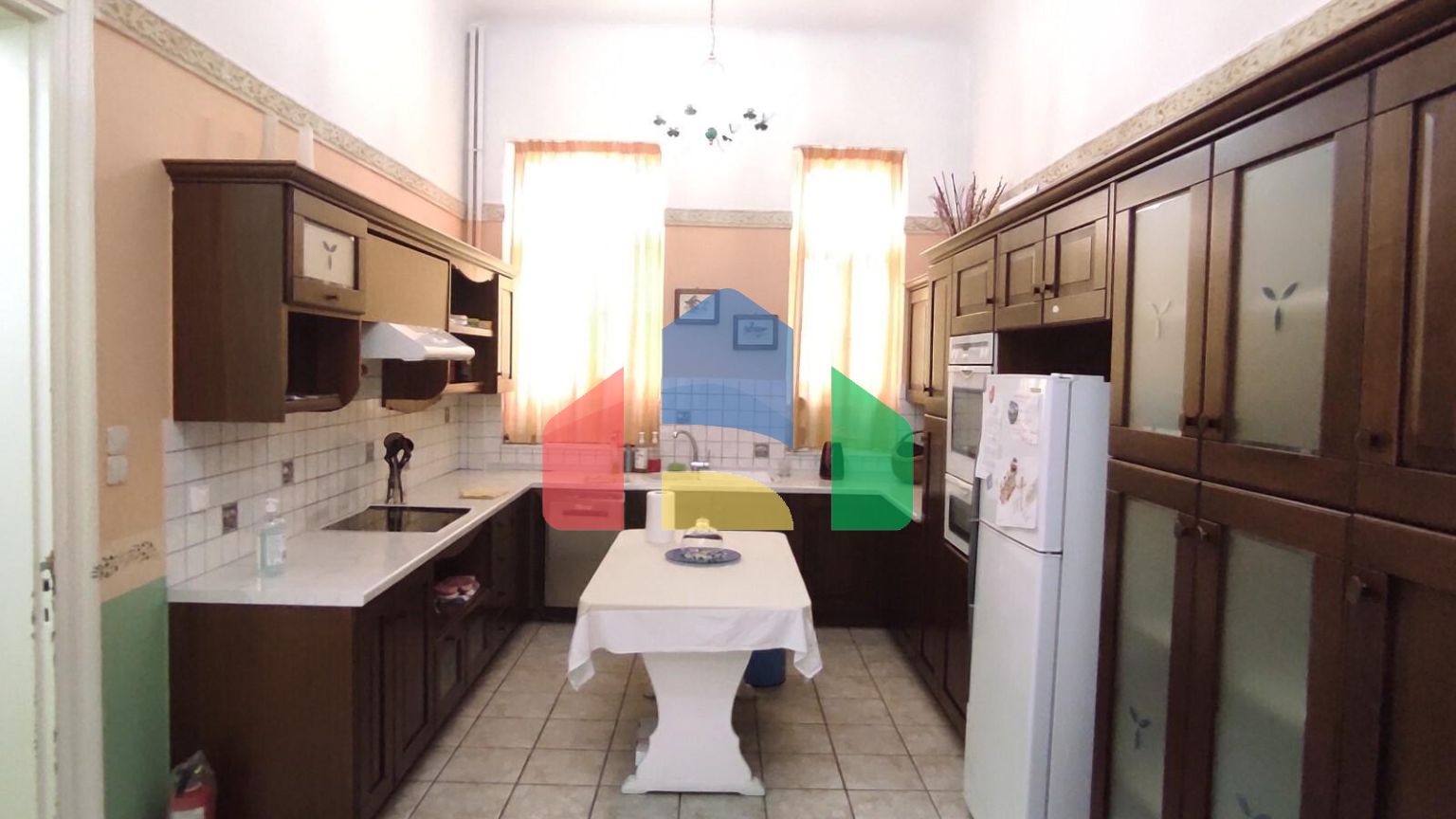 Продажа - Здание 600 m² в Афинах