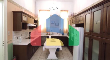 Продажа - Здание 600 m² в Афинах