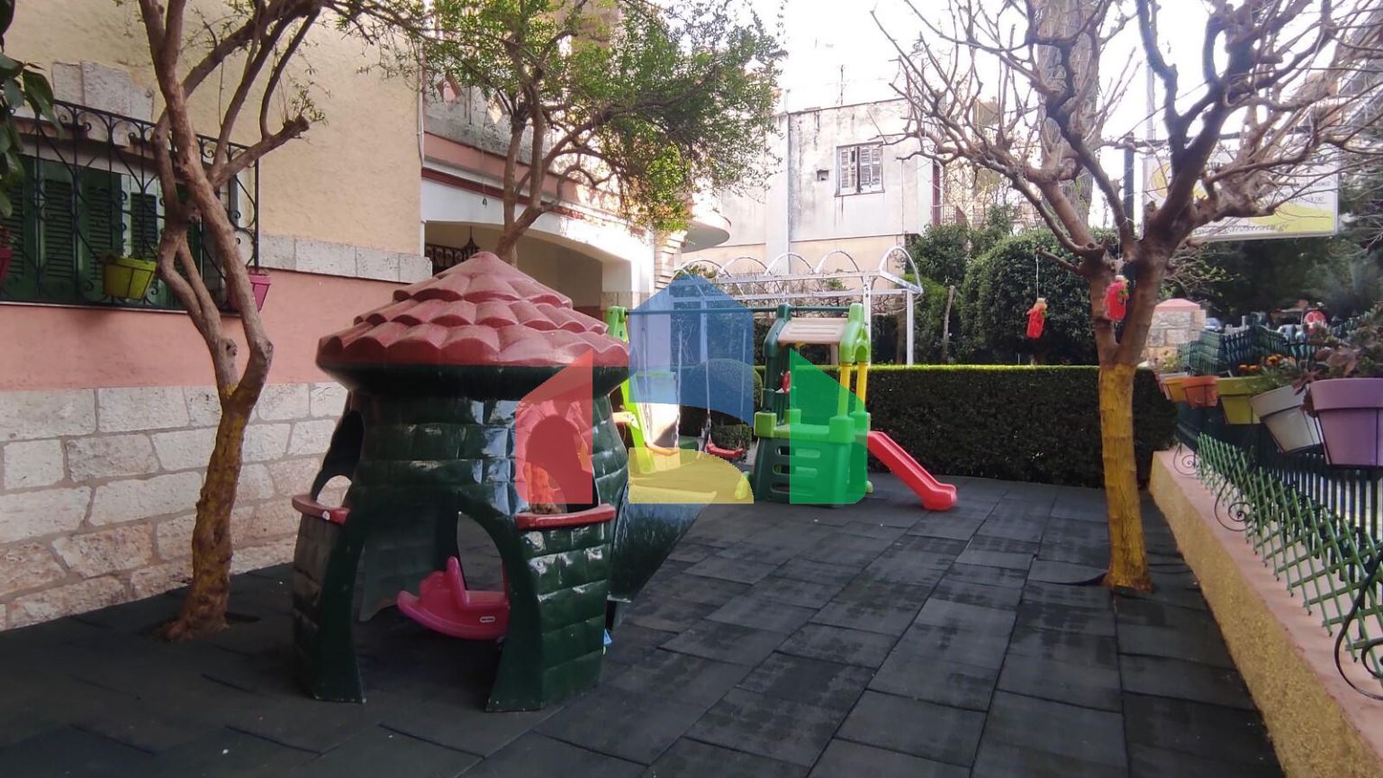 Продажа - Здание 600 m² в Афинах