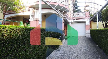 Продажа - Здание 600 m² в Афинах