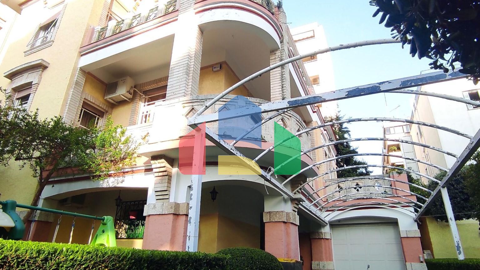 Продажа - Здание 600 m² в Афинах