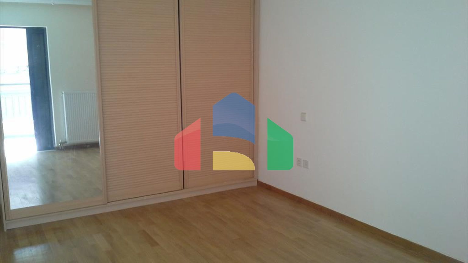 Продажа - Таунхаус 470 m² в Афинах