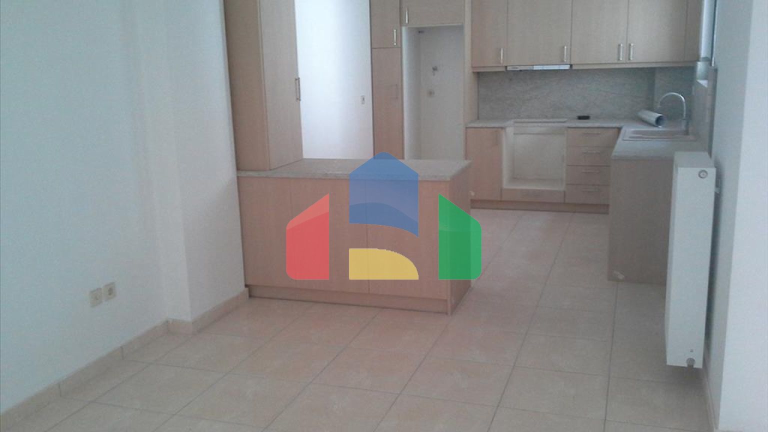 Продажа - Таунхаус 470 m² в Афинах