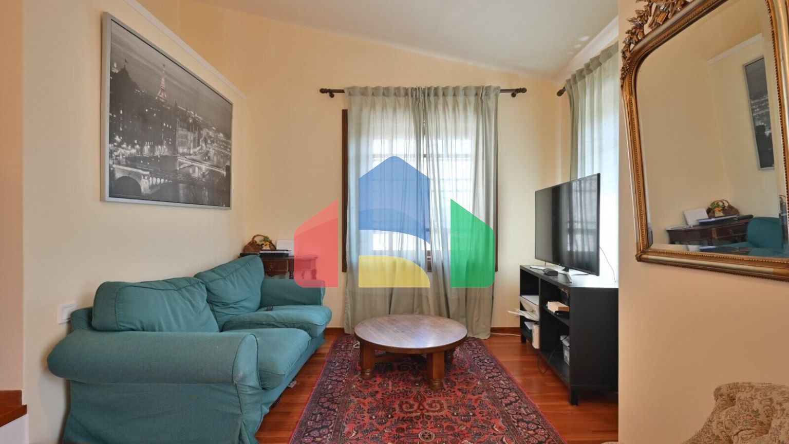 Продажа - Коттедж 304 m² в Афинах