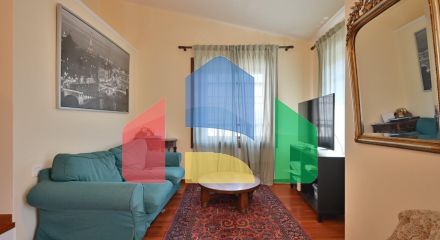 Продажа - Коттедж 304 m² в Афинах Продажа - Коттедж 304 m² в Афинах