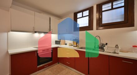 Продажа - Коттедж 304 m² в Афинах Продажа - Коттедж 304 m² в Афинах