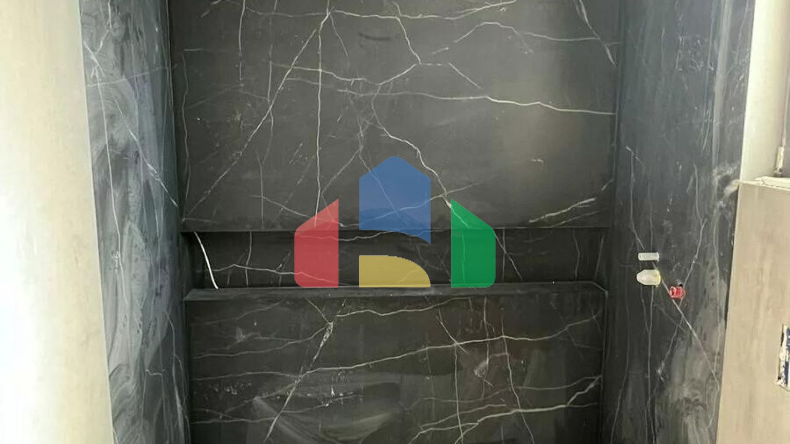 Продаж - Квартира 81 m² в Афінах