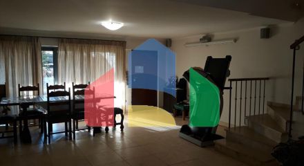 For Sale - Detached house 350 m² in Athens