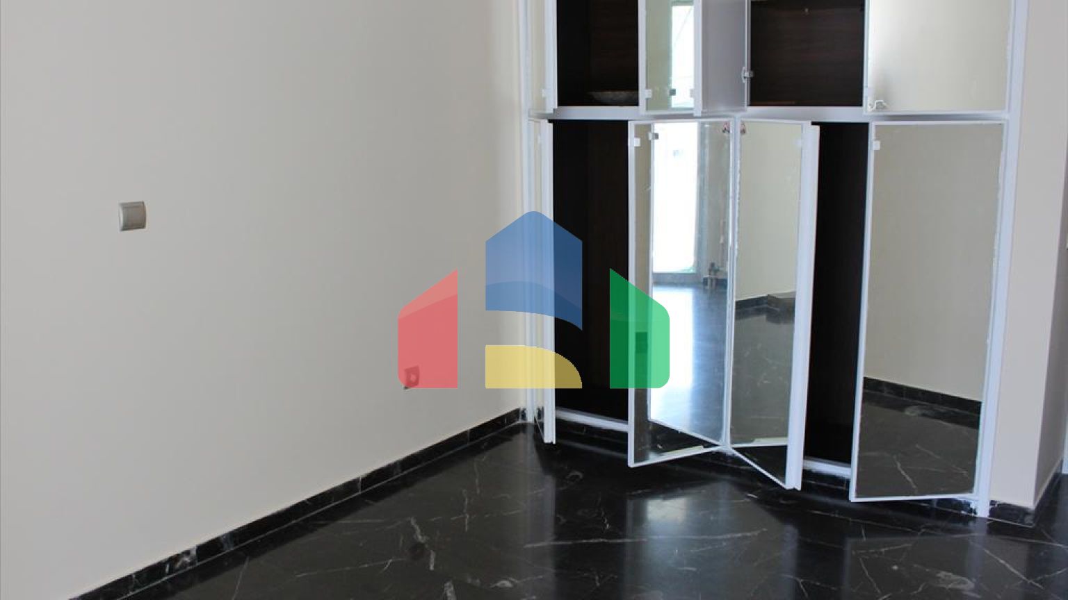 Продажа - Квартира 213 m² в Афинах