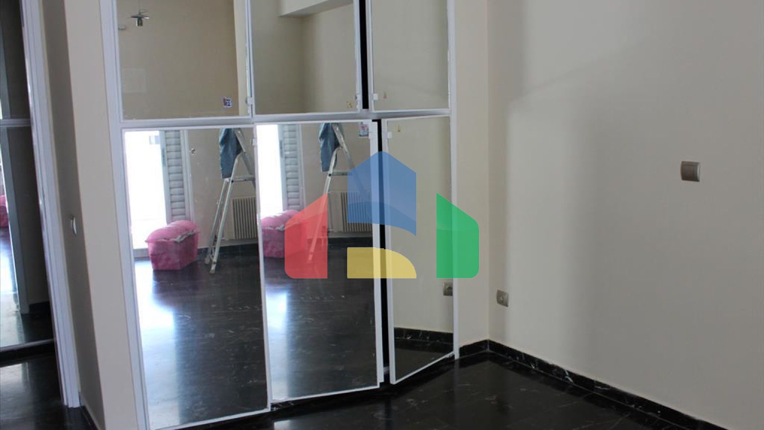 Продажа - Квартира 213 m² в Афинах