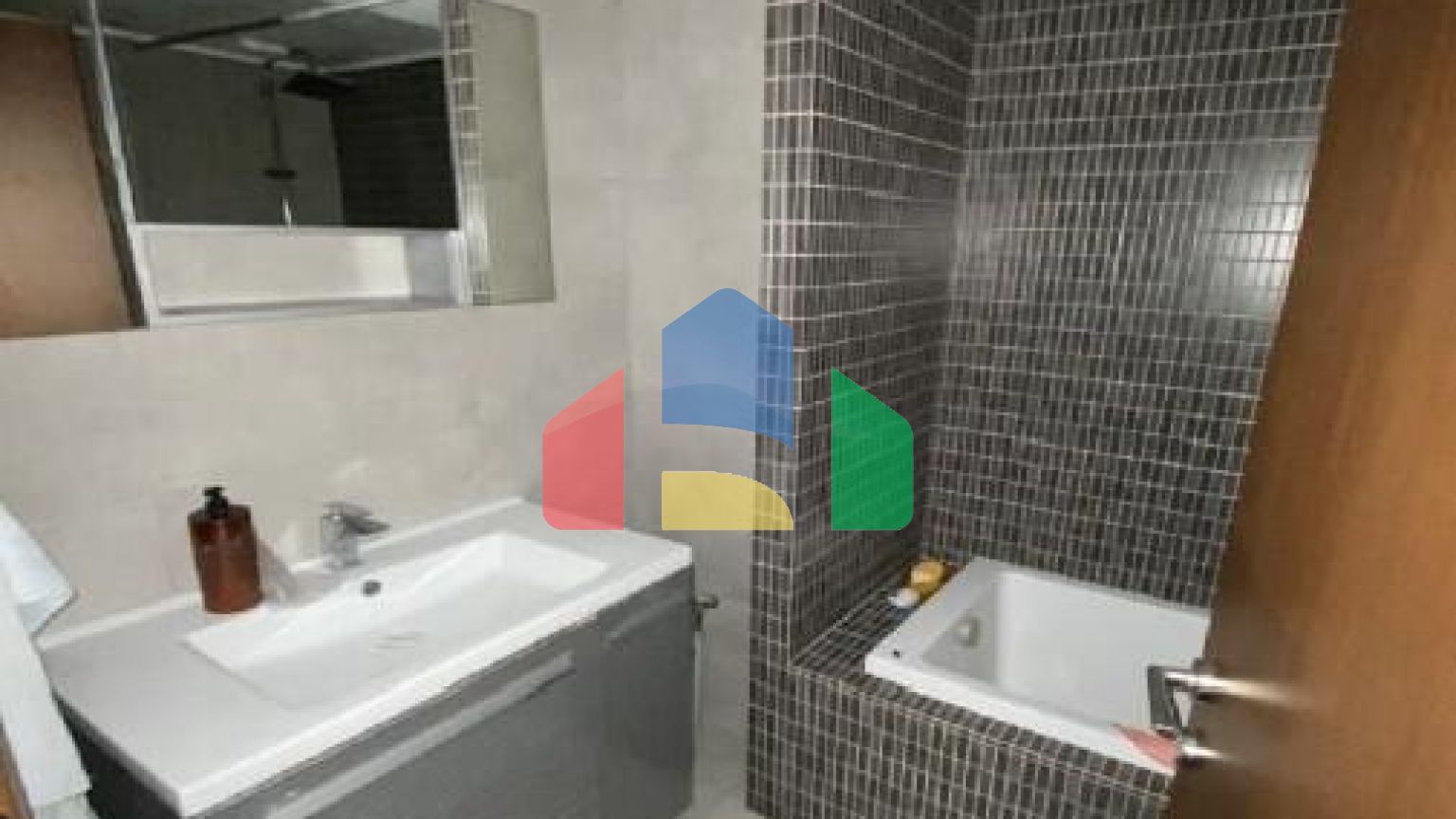 Продажа - Коттедж 308 m² в Афинах