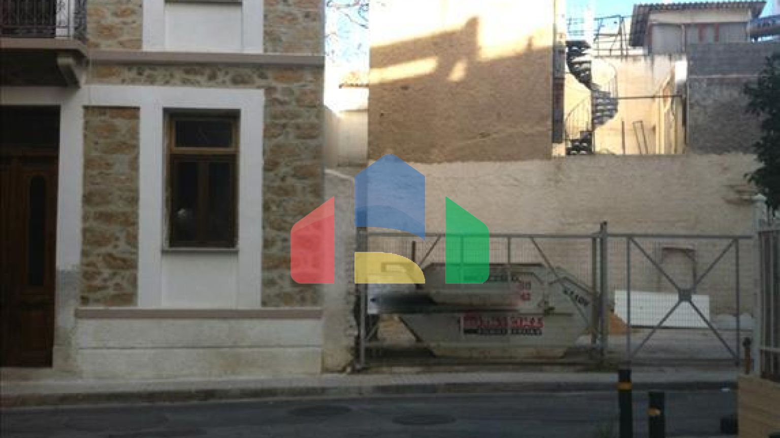 Продаж - Будівля 340 m² в Афінах