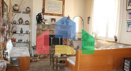 Продаж - Будівля 560 m² в Афінах